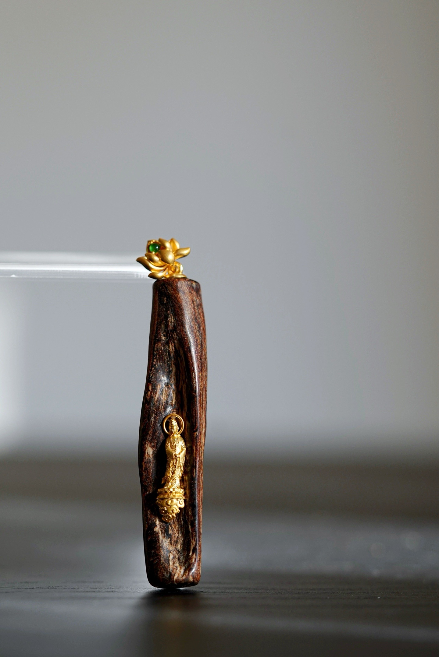 越南芽庄沉水18k金 | 持珠观音吊坠·挂件高油脂野生沉水老料，香料常温下清甜蜜