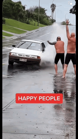 廉价的快乐，
男人们就是如此简单！