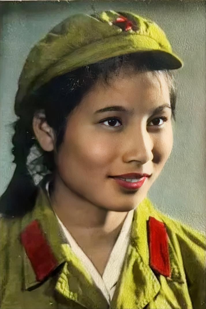 中国人民解放军女兵