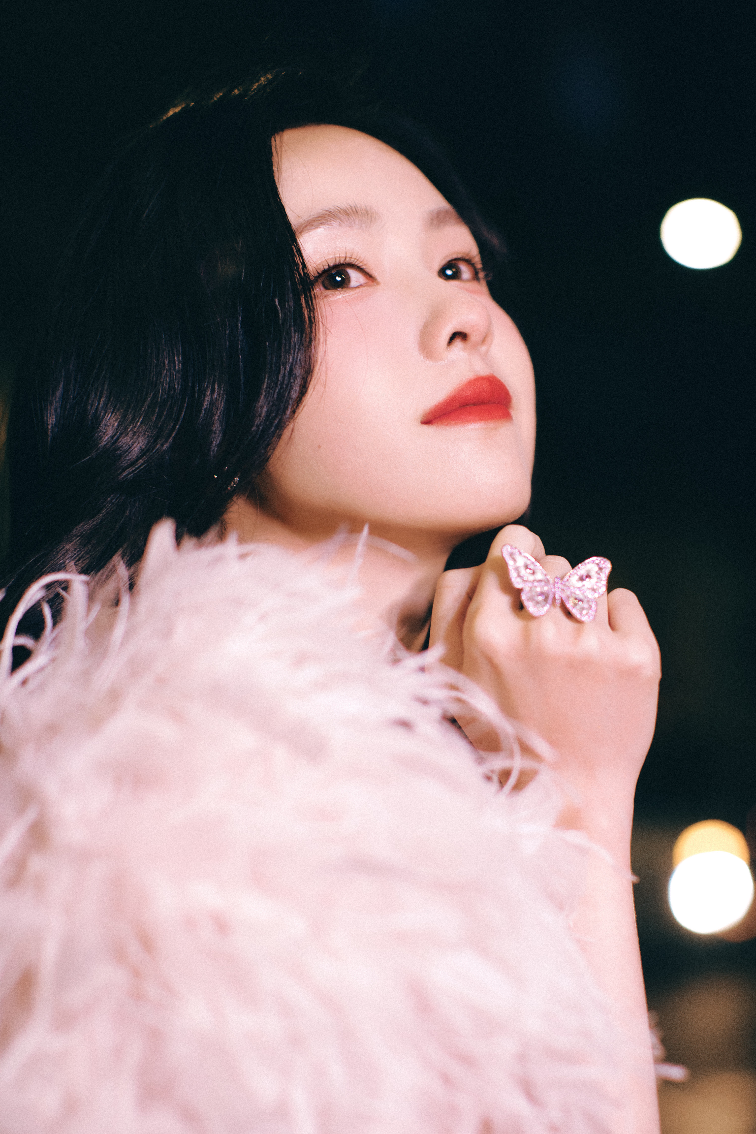 陈都灵🐰杨洋陈都灵围读不知豆呀 女神一直在进组拍戏[开学季]反正扣jio等别人