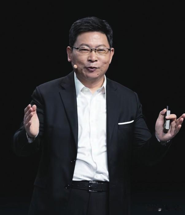 “竹知了”并没有跨越法律底线。只是拿某一个人调侃逗乐，既没有侮辱他的人格，更没涉
