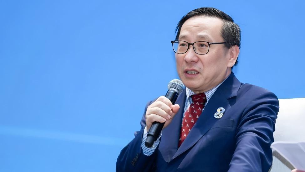俄罗斯咬死管道必须穿蒙古进中国，中方就是不松口！高志凯一句不按套路的话，把全场都
