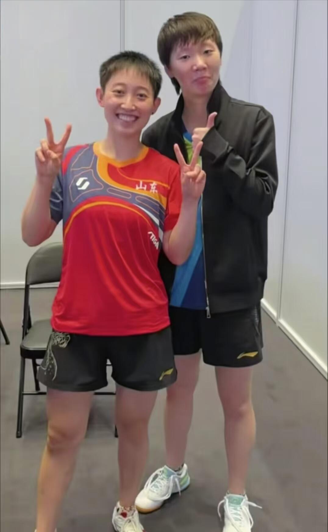 王曼昱·范思琦