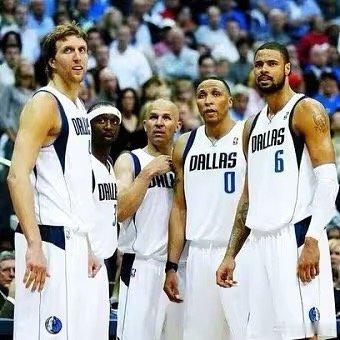 今日看法 NBA常规赛 火箭 VS 独行侠         独行侠刚刚在主场力克