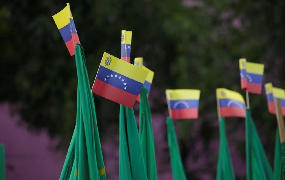 美国短期内一门心思“封锁”委内瑞拉石油，地面进攻的可能性基本没啦！
特朗普总统本