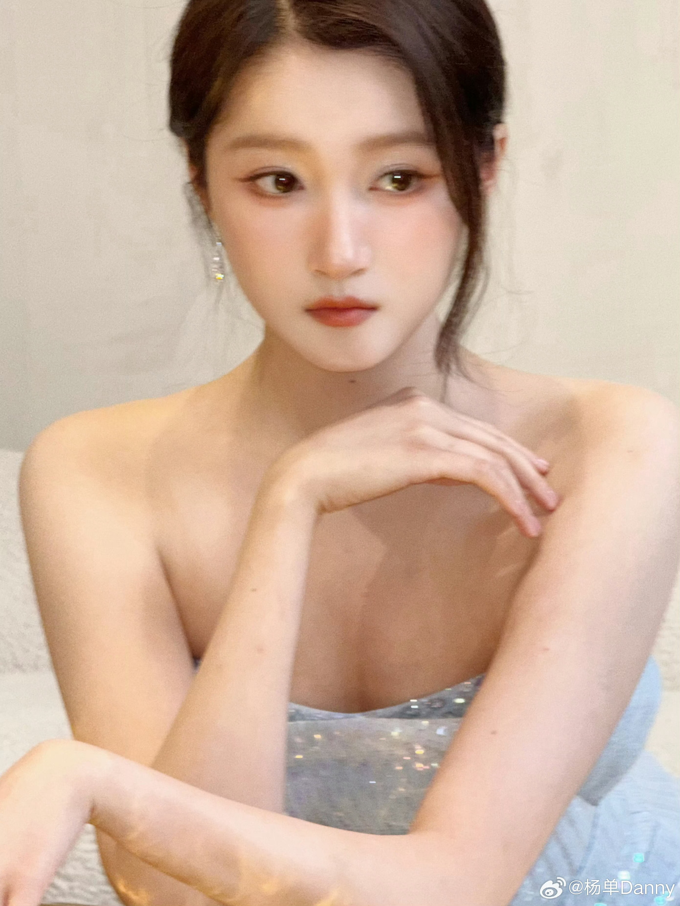 关晓彤 gxt关晓彤我与爱同谋 gxt关晓彤苏知秋 枫叶飘向九月的乡野我怀揣着心