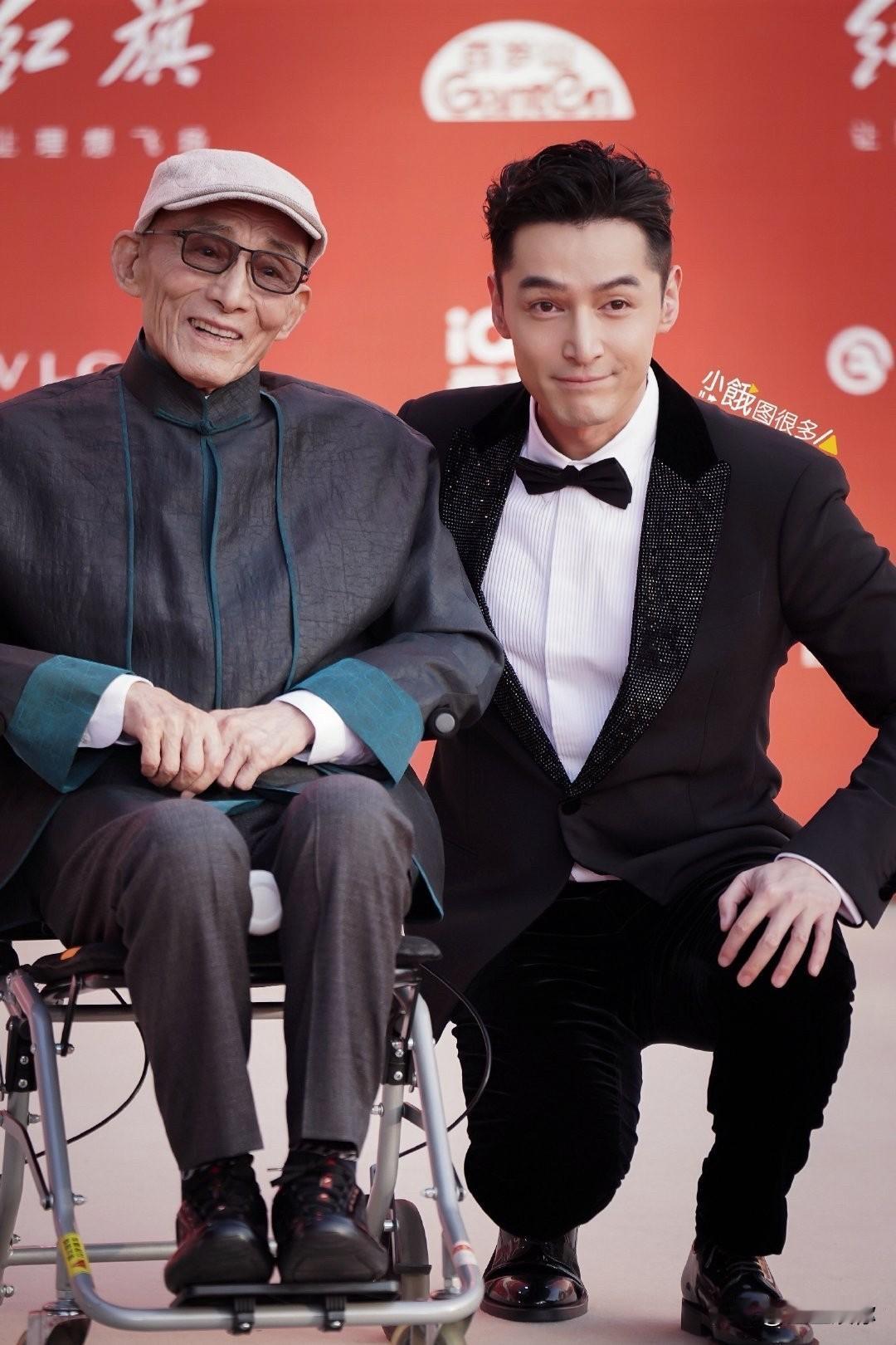 阿宝原型是古二，爷叔原型是王家卫，玲子原型就是他小时候很照顾他的陪酒女姐姐，李李