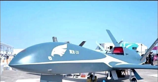 沙特这次出手，直接把中东的天给“换”了。300架中国翼龙-10B重型无人机，被沙