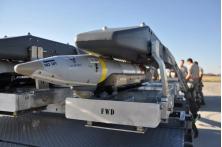 炸弹失踪！以色列捅下大娄子，美国人慌了……
 
一枚没爆炸的美制精确制导炸弹，静