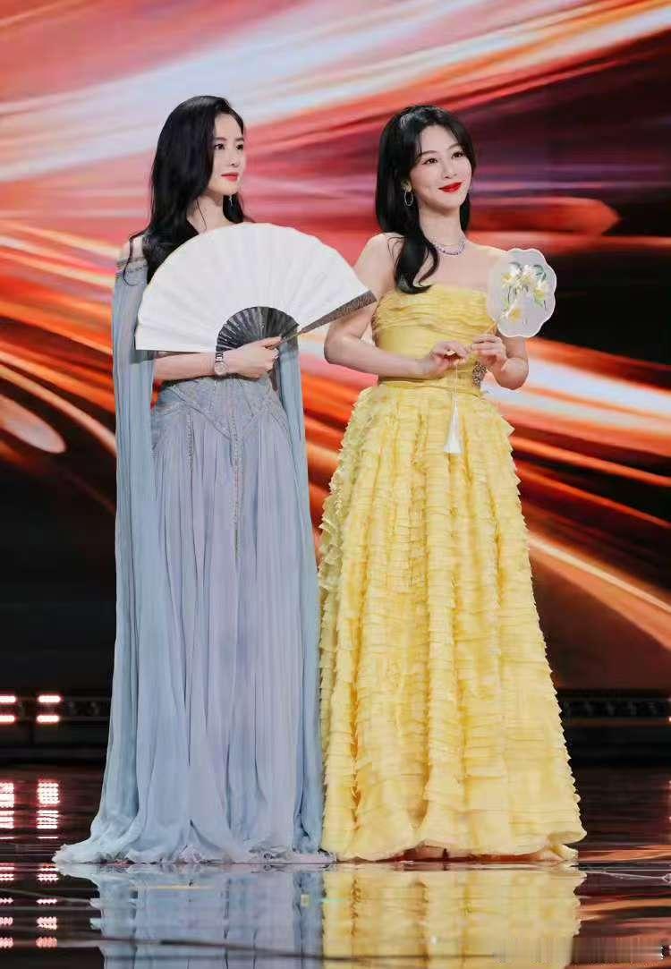 刘诗诗锦绣芳华包场刘诗诗支持杨紫看看吧 ​​​