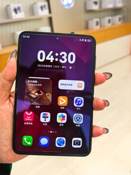 从iPhone换到华为大阔折长期使用iPhone之后换机体验华为大阔折，形态上等