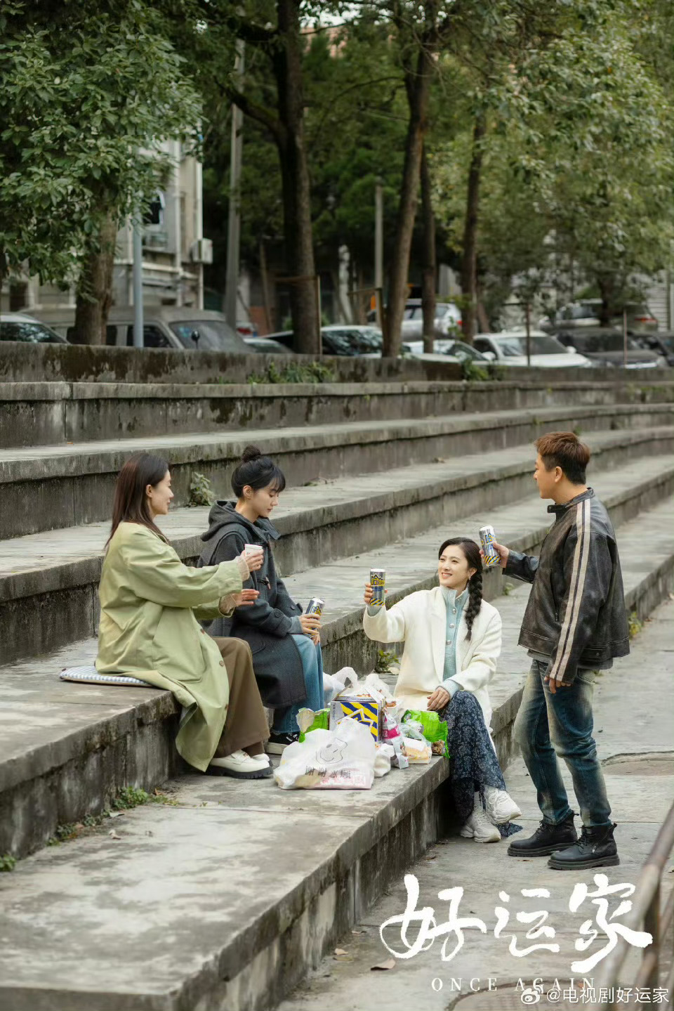 离婚不是两个人的事是两家人的事  原来别人眼中的模范夫妻却也承受着因为家庭带来的