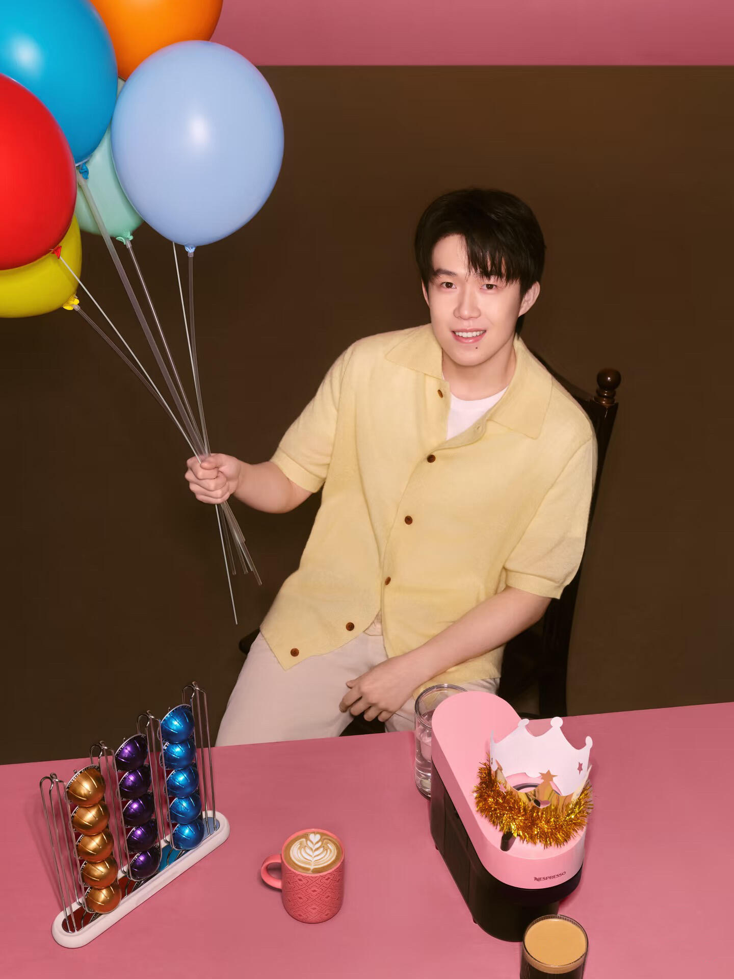 王楚钦HAPPY奈斯day一起happy 一起奈斯~🍰🎈钦❤️氢 氢气球是被