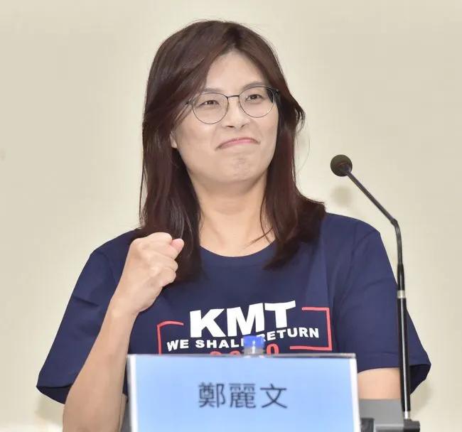 妈祖转世降和平
文｜孙玉良
一位又慈悲又有智慧还有冲天豪气与战力的女子，疑为“海