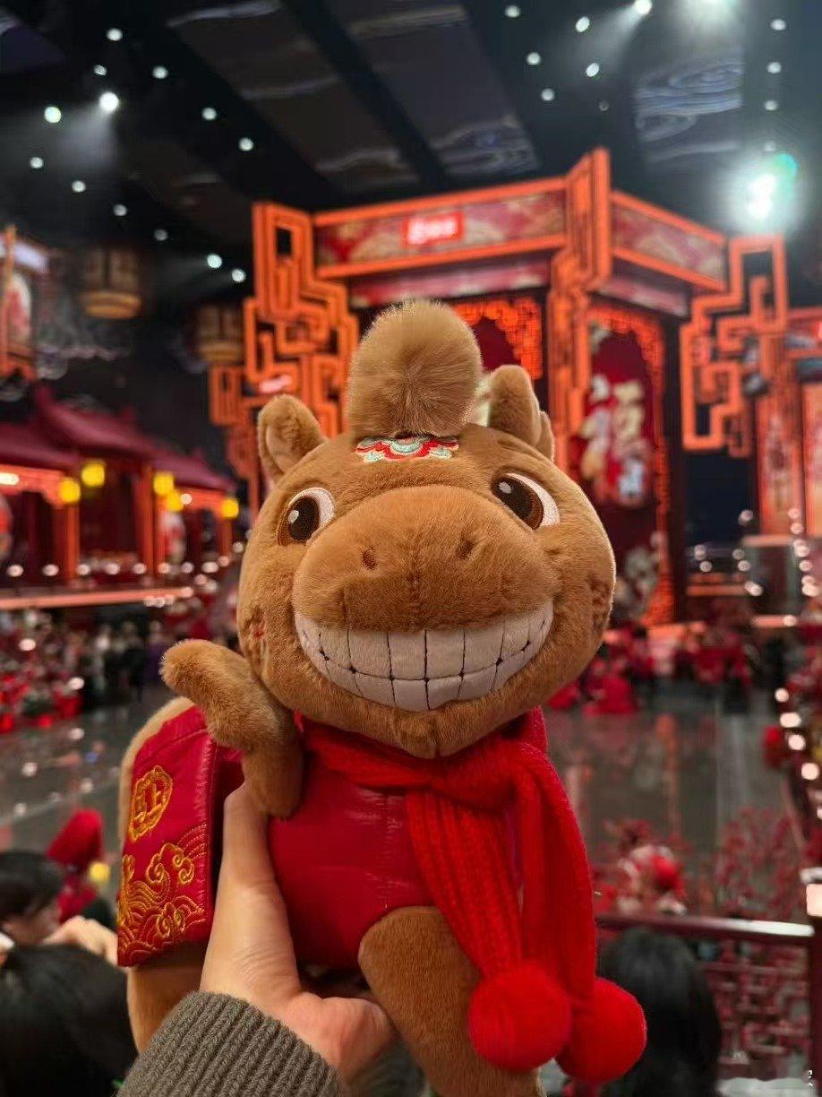 谁能想到辽宁春晚吉祥物叫马上辽宁春晚辽宁沈阳的辽宁春晚吉祥物马上，名字好记寓意好