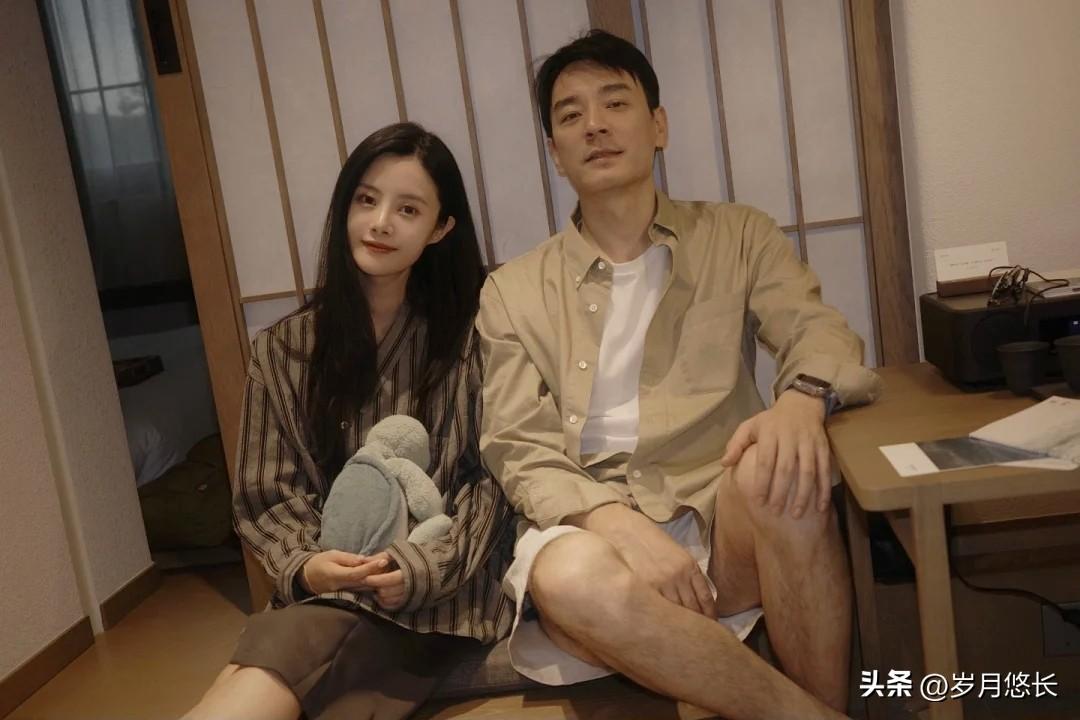 李光洁漂泊了半辈子，
最后和小12岁的隋雨蒙走到了一起。
2017年在一场公益活