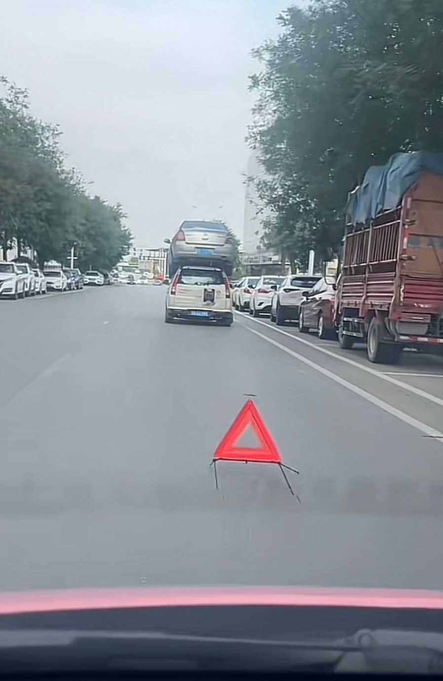 谁能告诉我，这是怎么上去的？[衰] ​​​