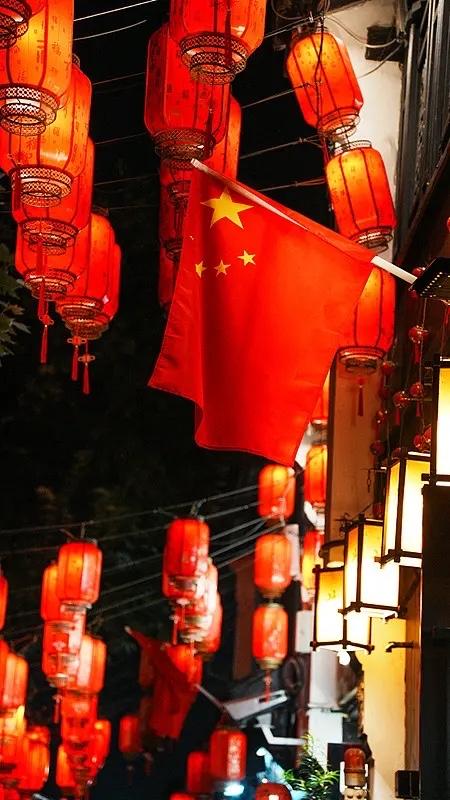 国庆专属！一句话为祖国献上祝福，简短高级、全员可用🇨🇳

盛世华诞，举国同庆