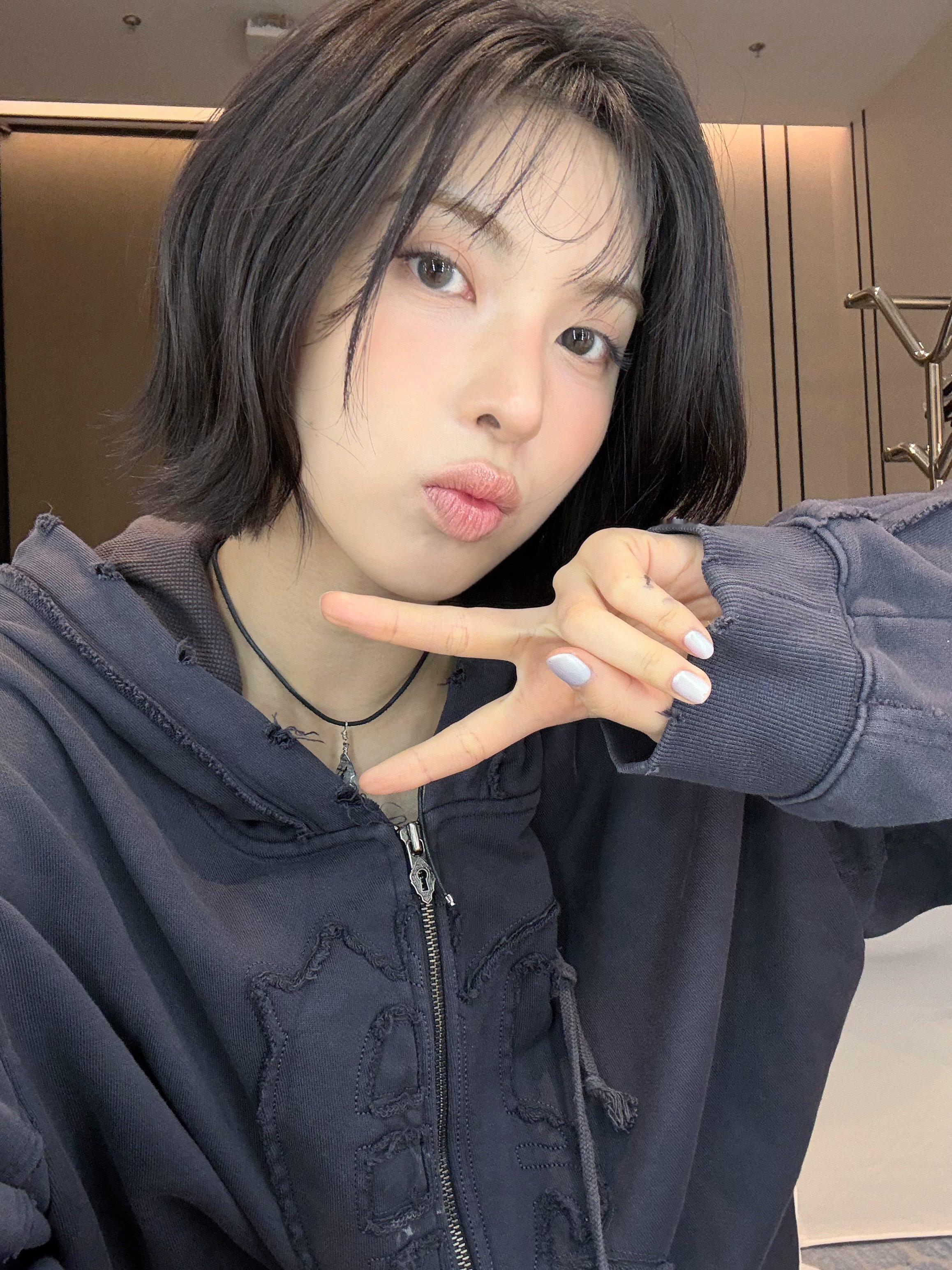 260829 NMIXX Bae裴真率 ​​​