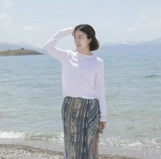 钱和人品：
 
很多人以为，有钱的人自然就有修养，地位高的人必然人品过硬。走的路