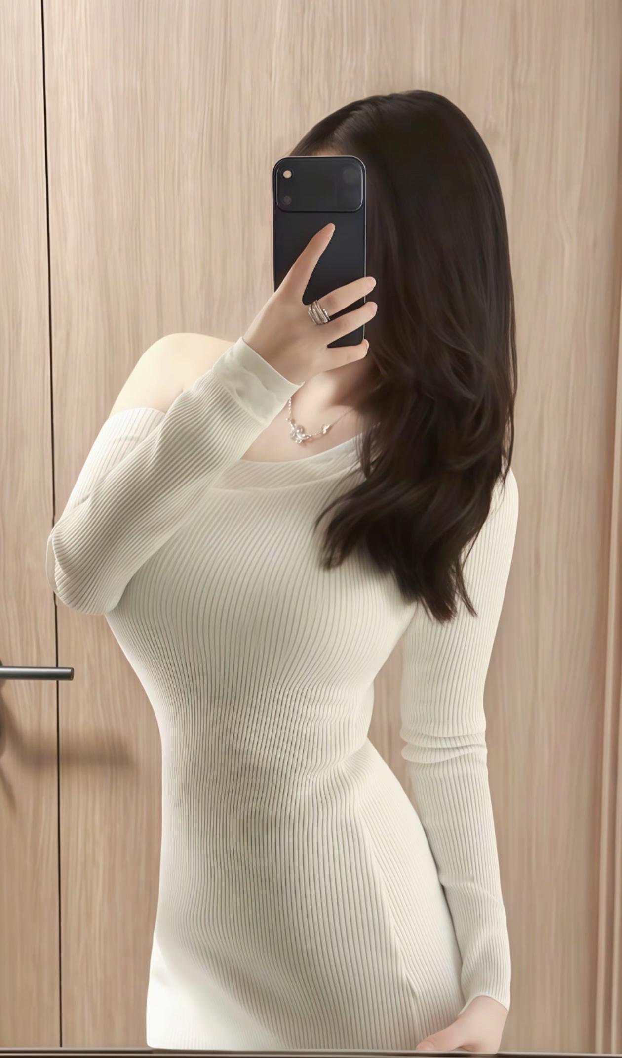 漂亮显身材的针织、无袖连衣裙