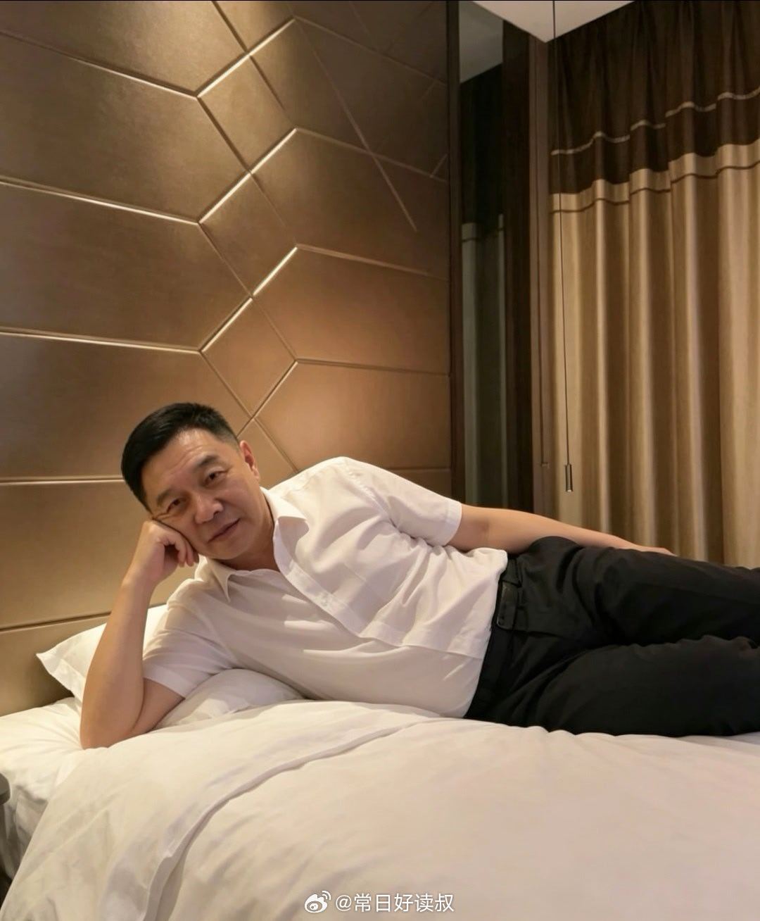 刚才老头说：你就偷情有劲，平常也没有见你半夜折腾我