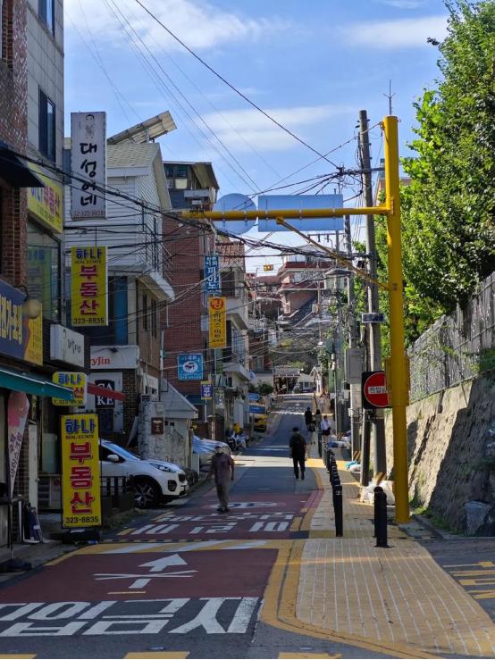 韩国宣布，从3月30日起，对北京、上海、广州、深圳、苏州、厦门、天津、南京、杭州