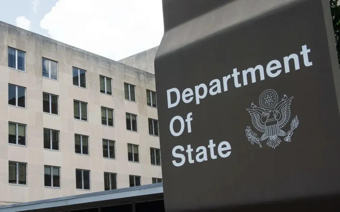 美国今晨竟然强烈抗议中国制裁美国20家售台武器军工企业！中国大陆社会舆论嘲笑说，