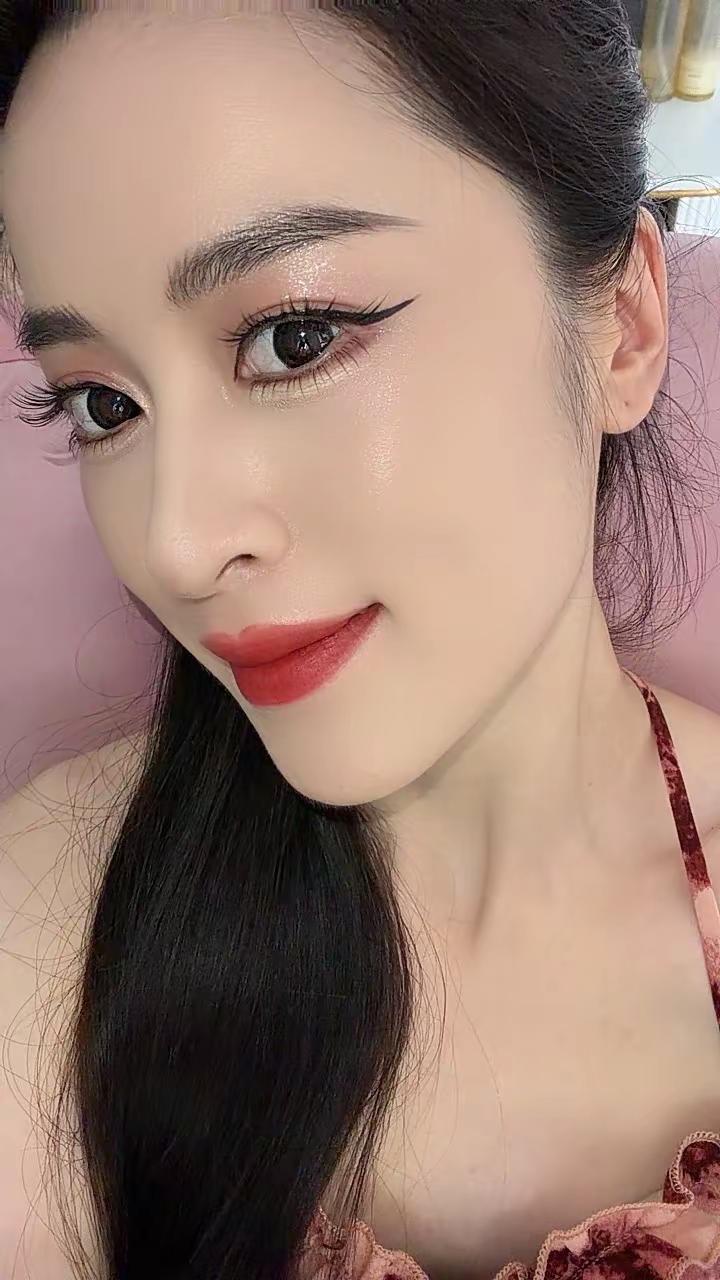 高质感妆容骨相 鹅蛋脸高鼻梁 桃花眼