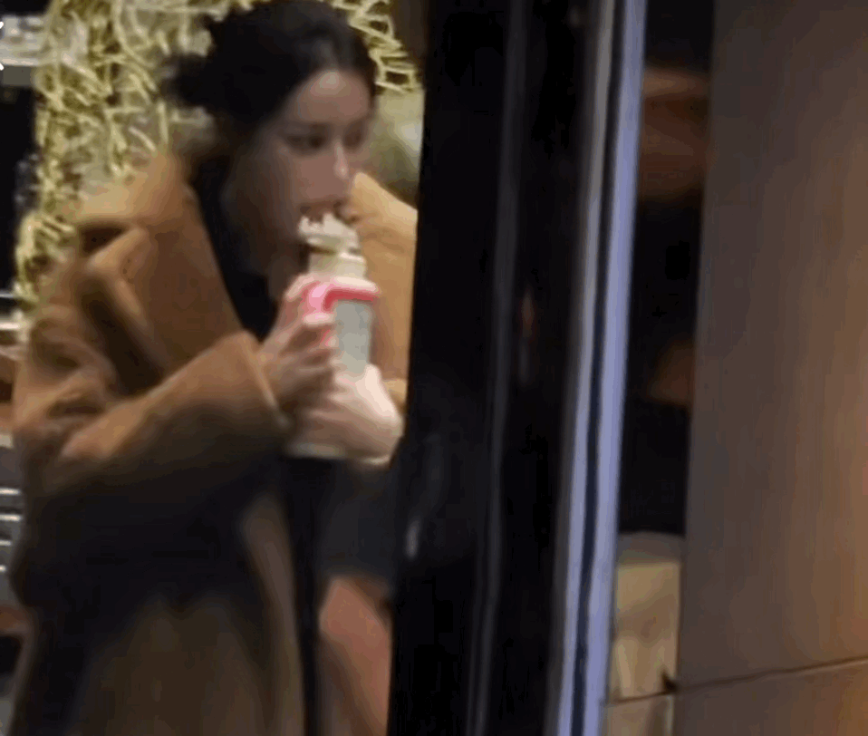 太可爱了吧这个迪丽热巴[哇] ​​​