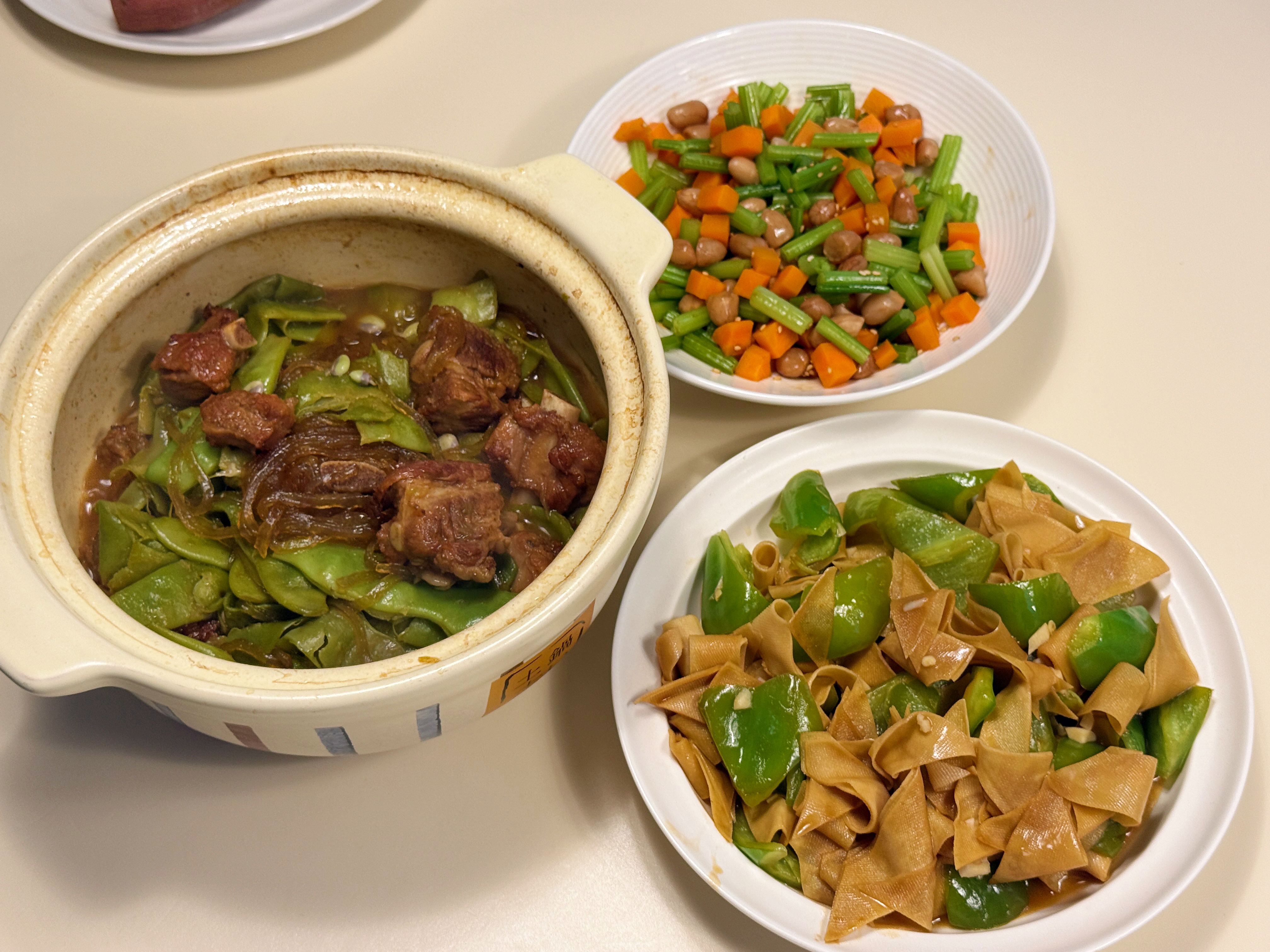 吃饭。 ​​​
