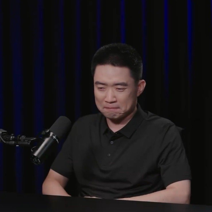 男儿有泪不轻弹，理想汽车不容易啊，一定会成功，蔚小小理将一起成为最伟大的汽车厂，