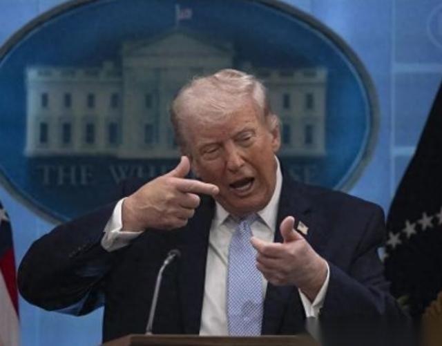 大胆的预测，美国这次脱不了身了。不是以色列拖着美国不让走，而是大国要把美国按在中