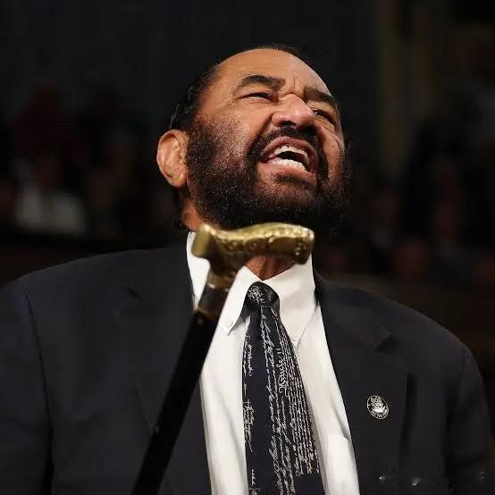 民主党众议员格林弹劾特朗普失败


   民主党议员艾尔.格林在议会中提交对特朗