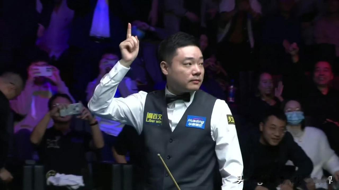 斯诺克中国球手世锦赛正赛胜场排行：
1、🇨🇳丁俊晖22胜（1次亚军）
2、?