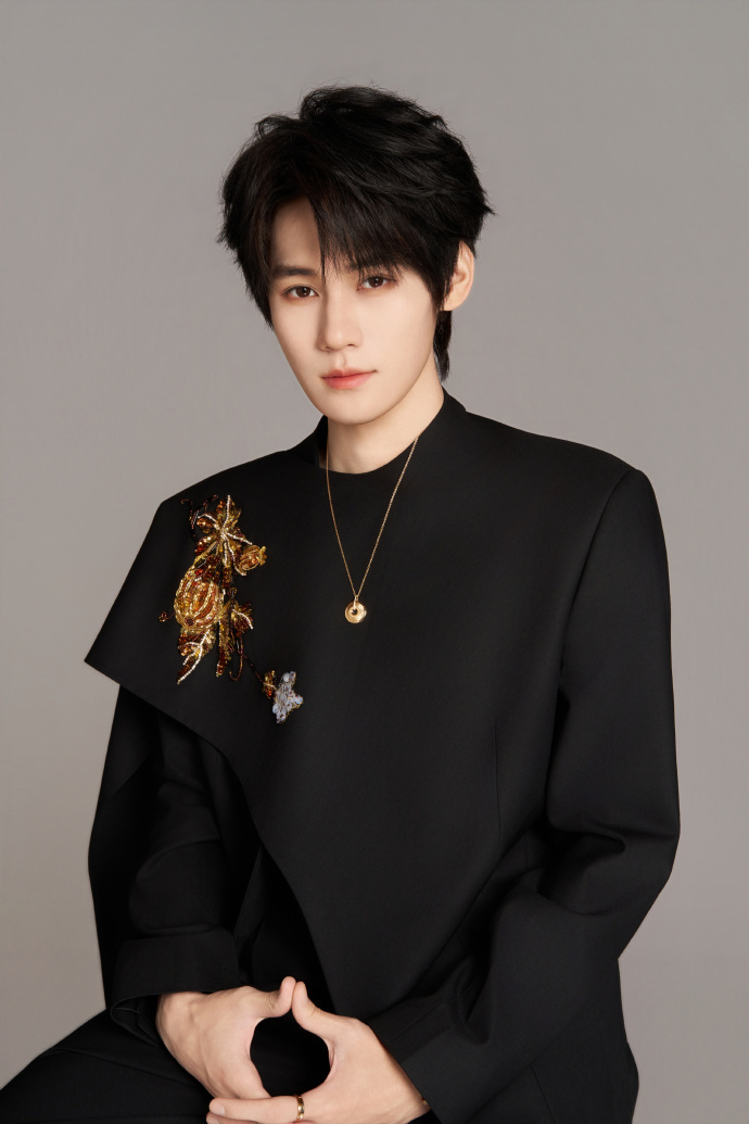 张真源完全新中式霸总