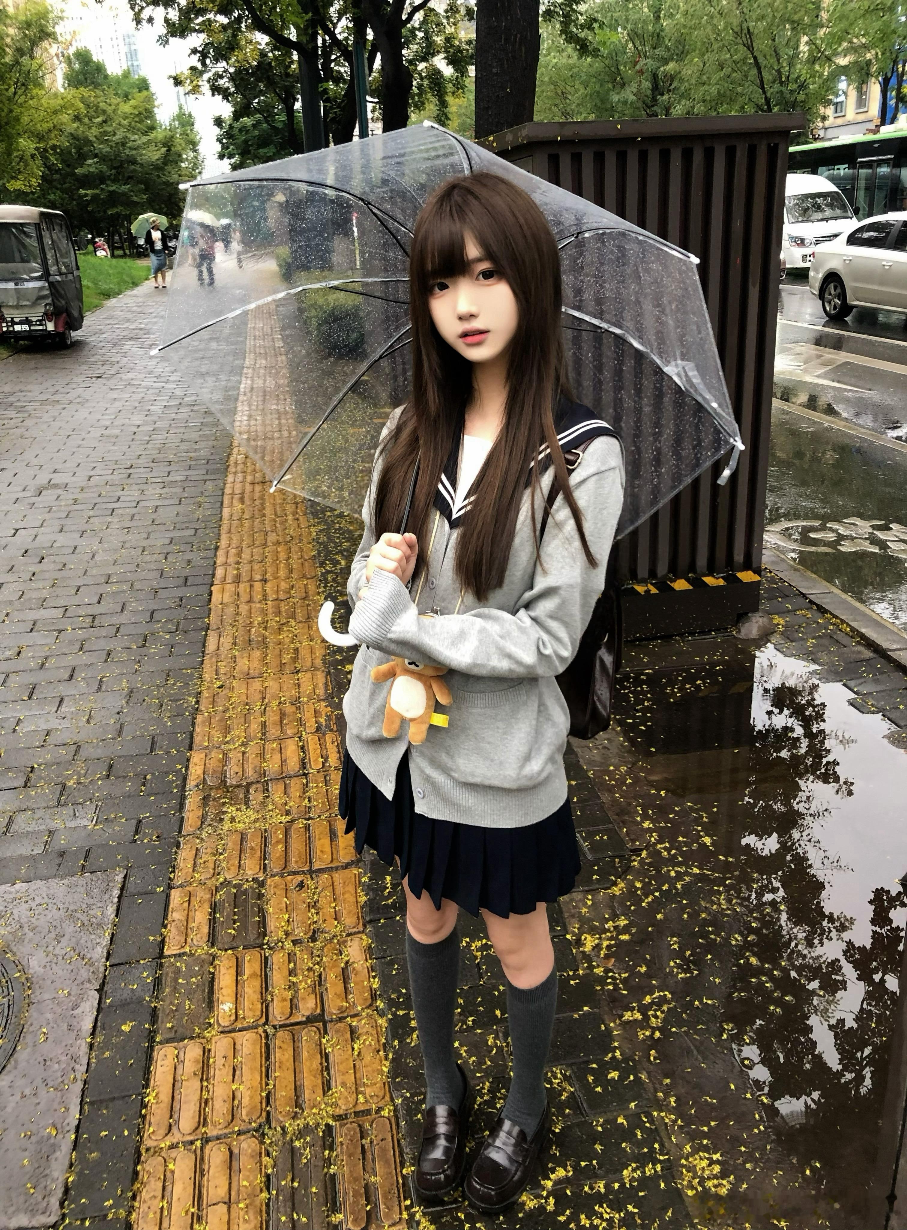 灰灰的… ​​​