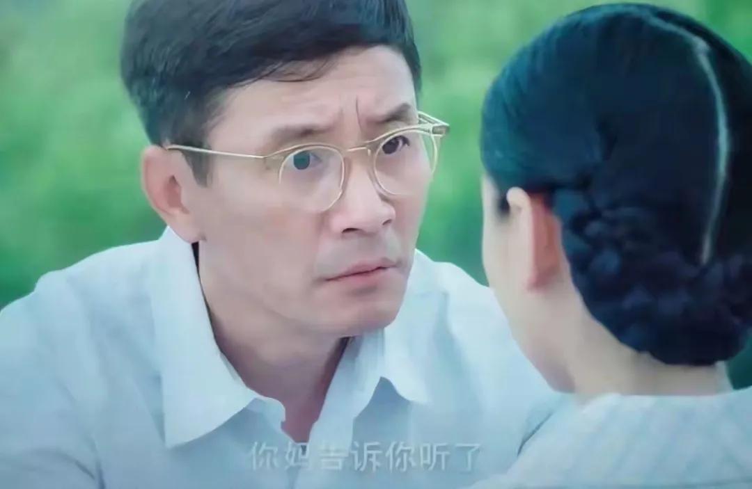 花开如梦
当苏芝告诉聪她的爸爸是谁时
有两个想不到

第一，想不到聪的表情会这样