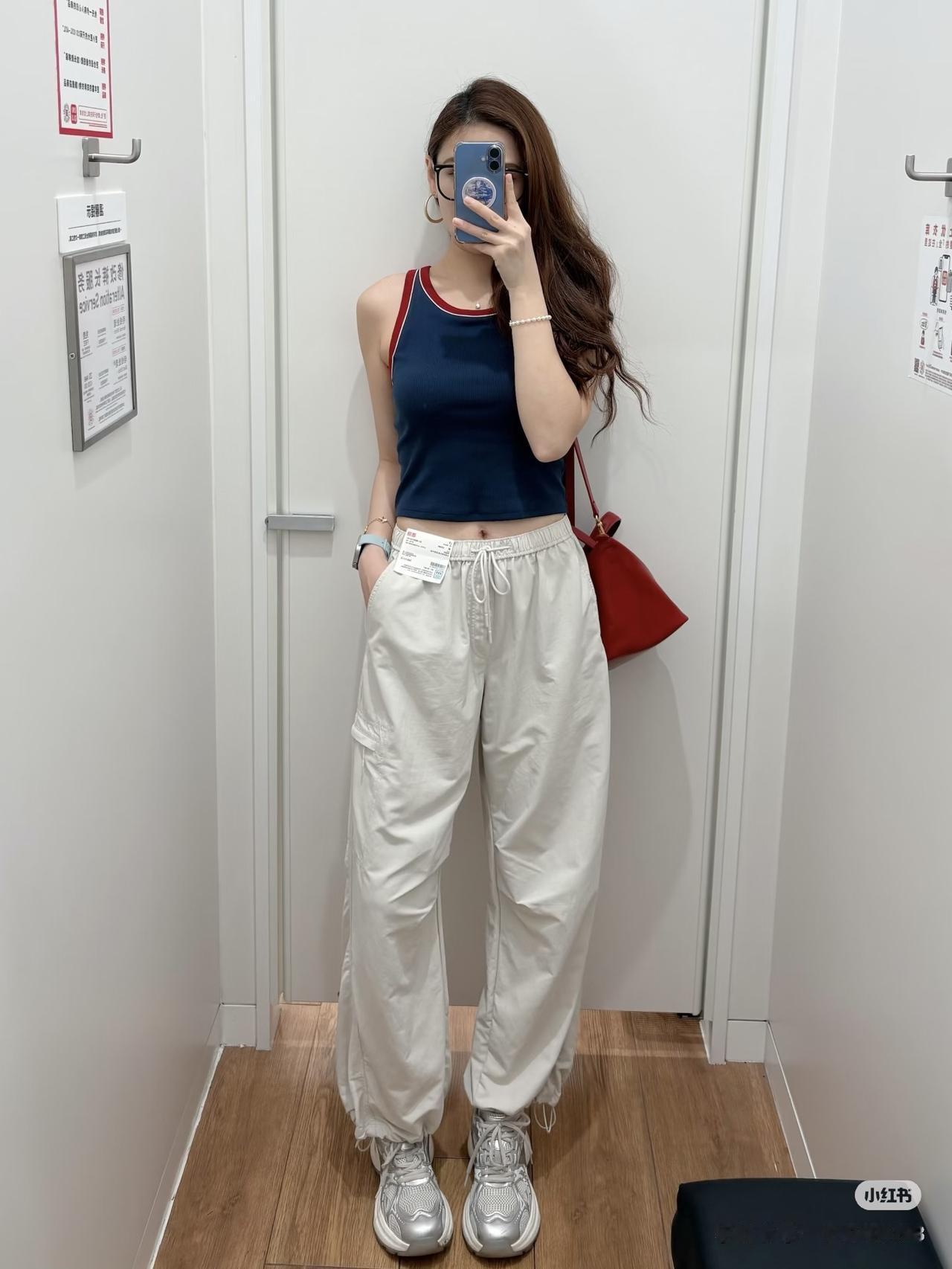 优衣库超级舒适的一套！随便一套就能出门🥹