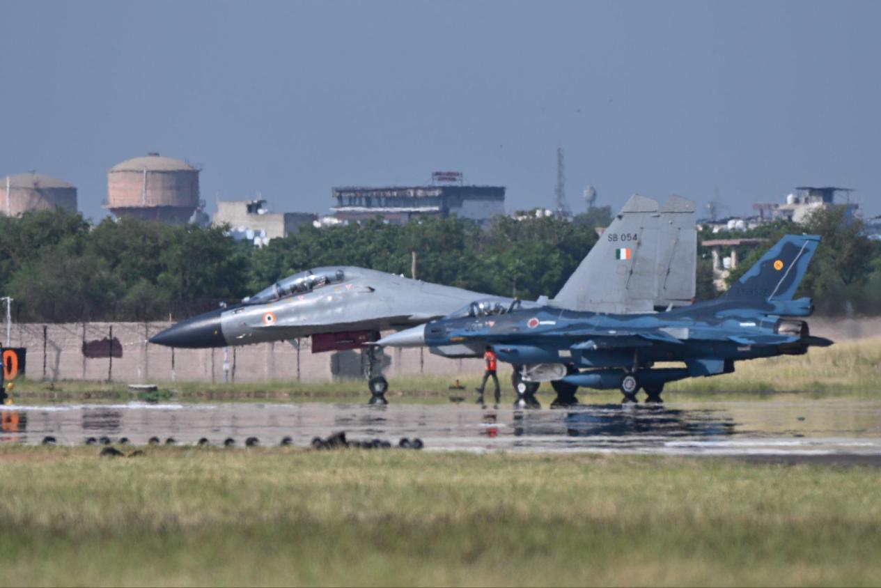 日印互相摸底，各取所需但缺口填不满。

日本航空自卫队派F-2A和人员到印度参加