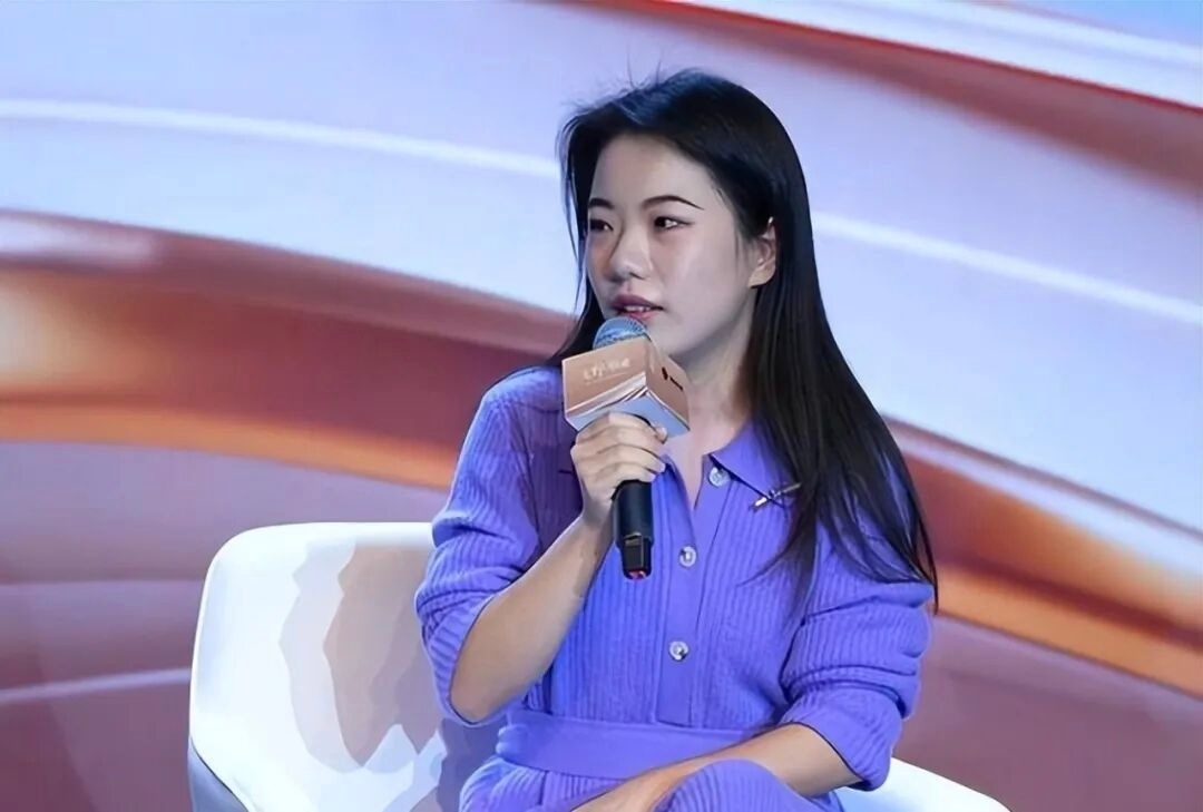 蒋方舟的硕士学位被撤销，像一把钥匙，意外打开了尘封多年的“高考降分”旧案。当年她