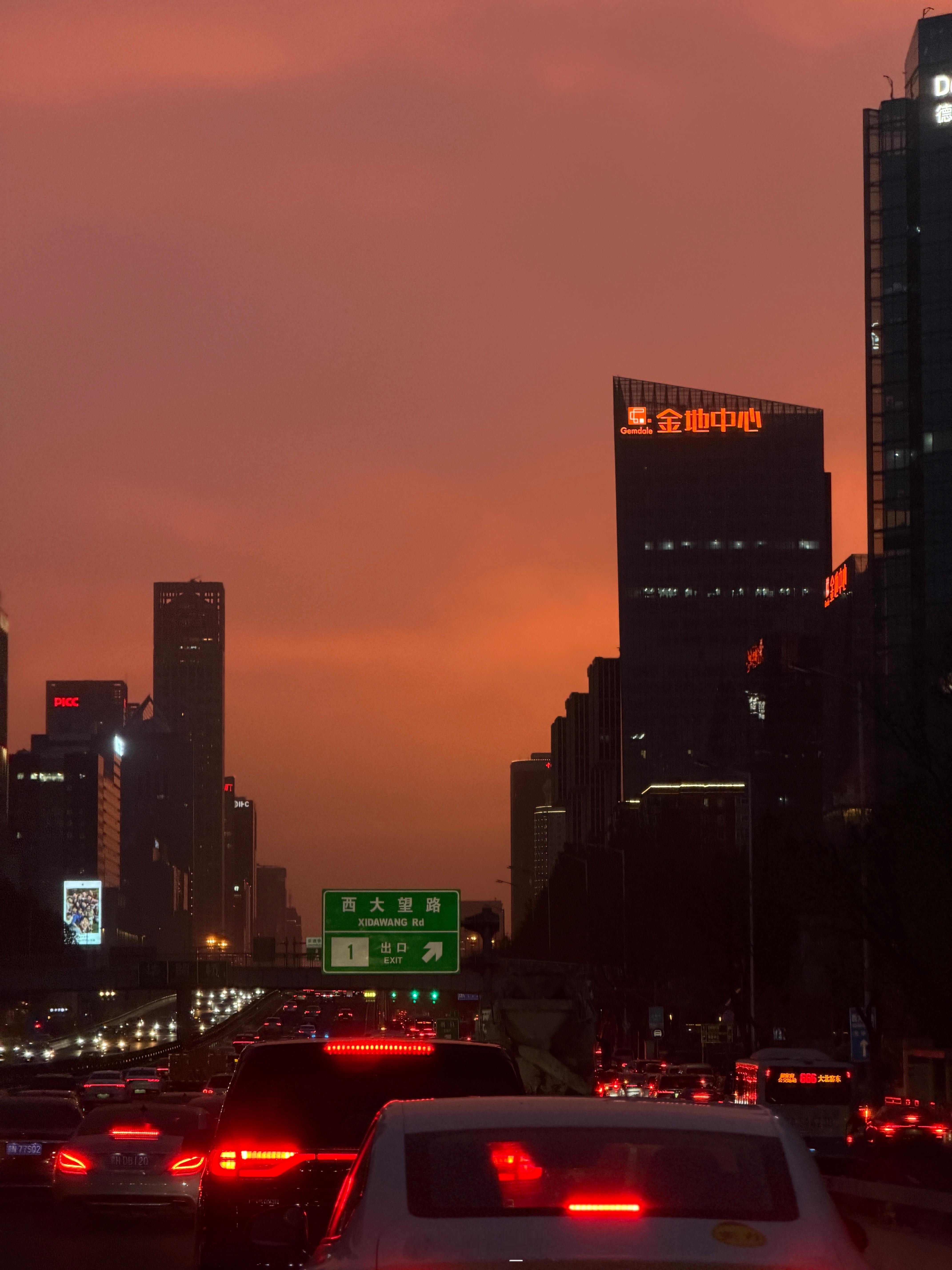 一天的脏脏换来的晚霞