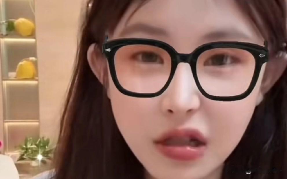 猫妹妹为于朦胧感到可惜！我觉得事情不是那么简单！

           那么开