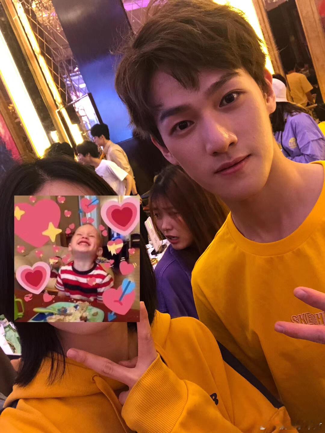 竟然翻到了跟李昀锐的合照📷一晃竟然都过去快7年了这个是小李创造营2019的时候