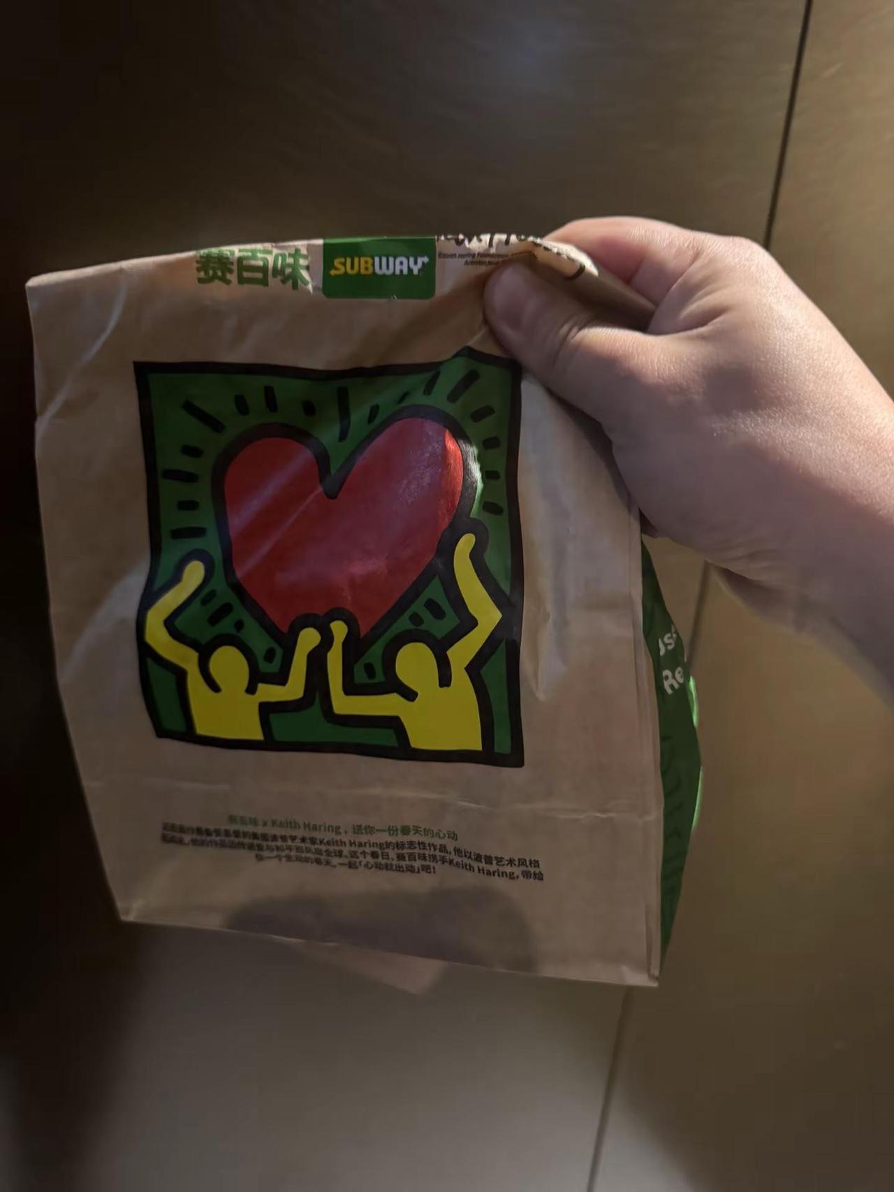 今天吃什么|赛百味三明治 大学时候在北京、厦门总吃，满满都是青春回忆。2015年