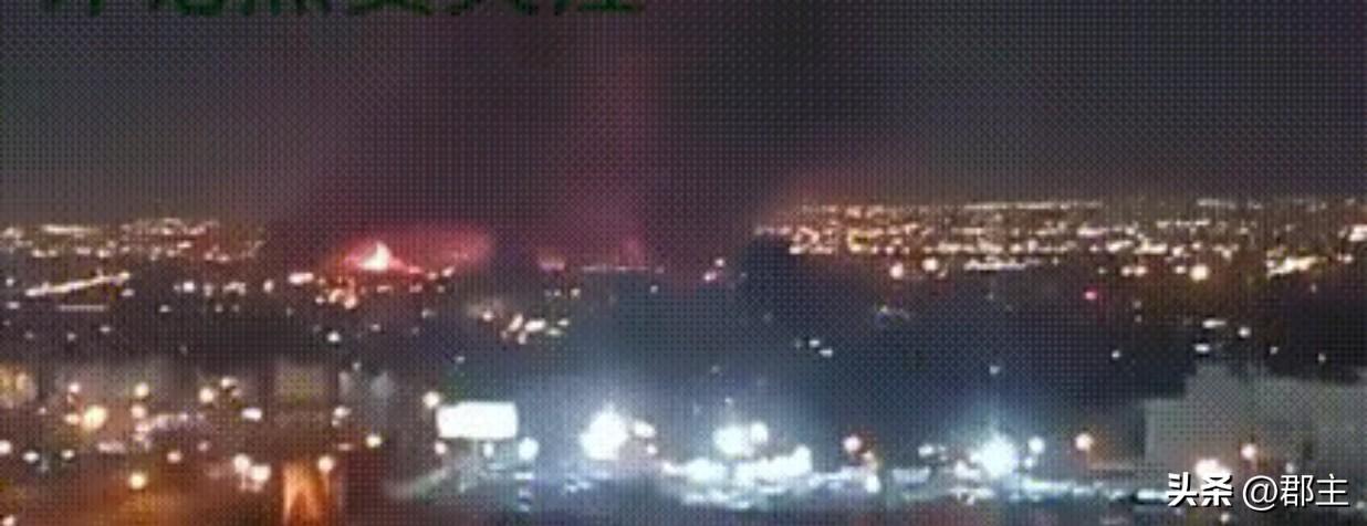 周一股市开盘油股又是大涨，以色列空袭了德黑兰炼油厂，随后伊朗打击报复，精准的炸掉