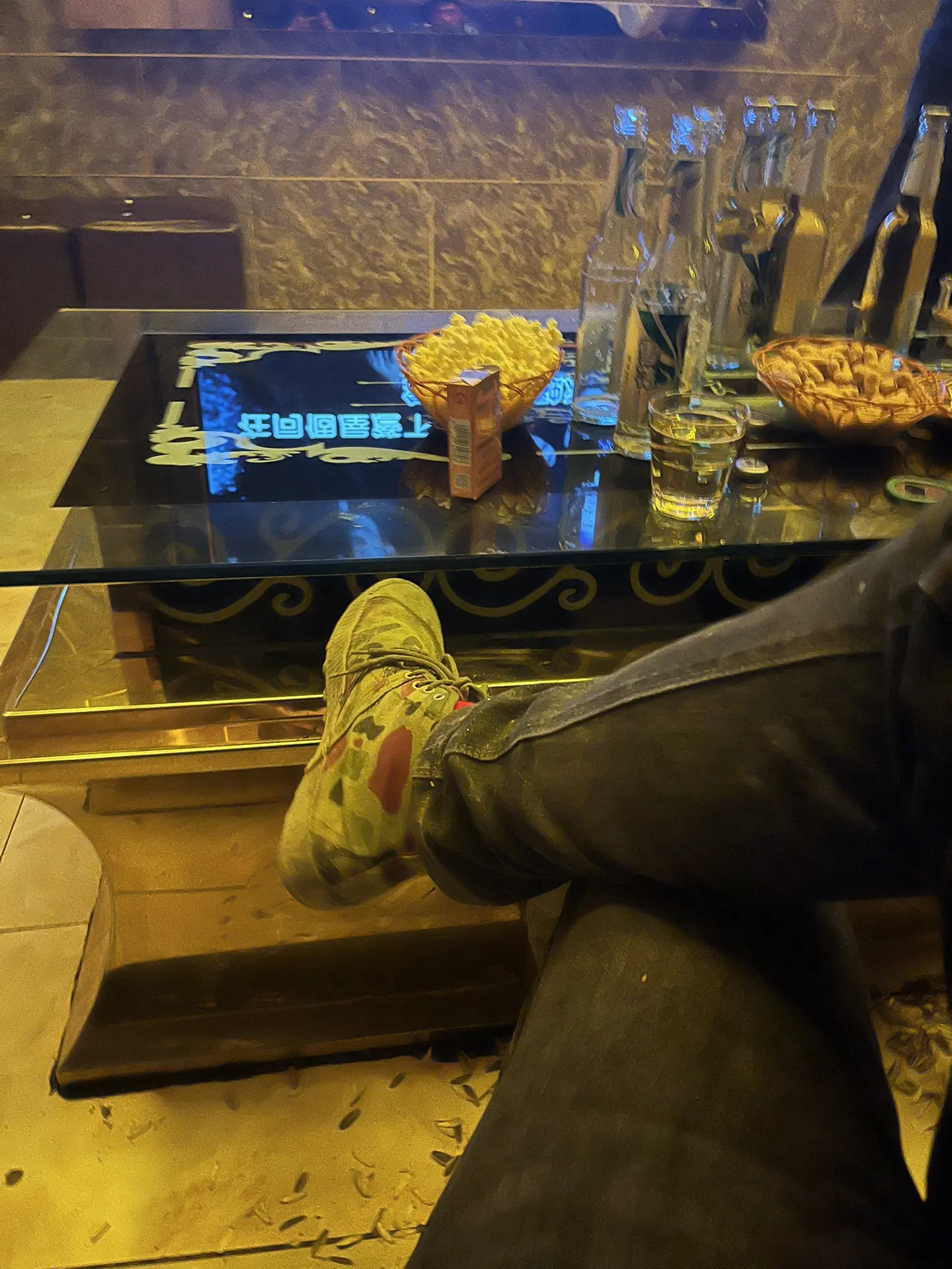 你说苦尽甘来便是甜 而我只知道狗撵兔最挣钱