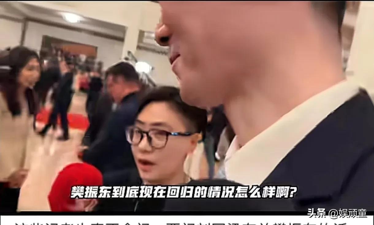 别为难王励勤了，他不是不说，是真的不知道！
面对记者的穷追不舍，王励勤笑的回应，