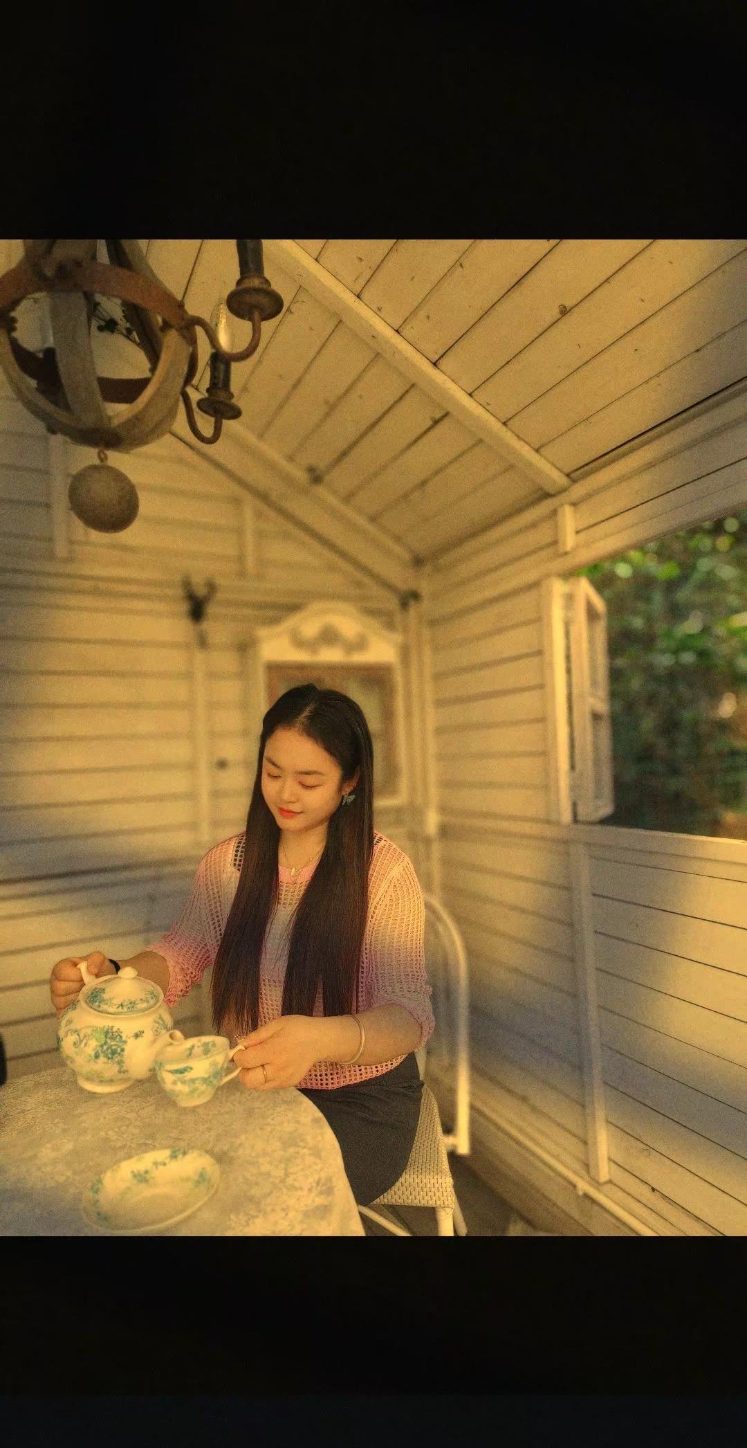 趁着还年轻，努力工作，同时也要抽空放松放松下心情，到老了不遗憾茶文化 复古家居风