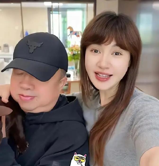 杨雪老公赵海，替丈母娘还了30万的债。还完钱，他卡里只剩几十块。这事，他瞒了17